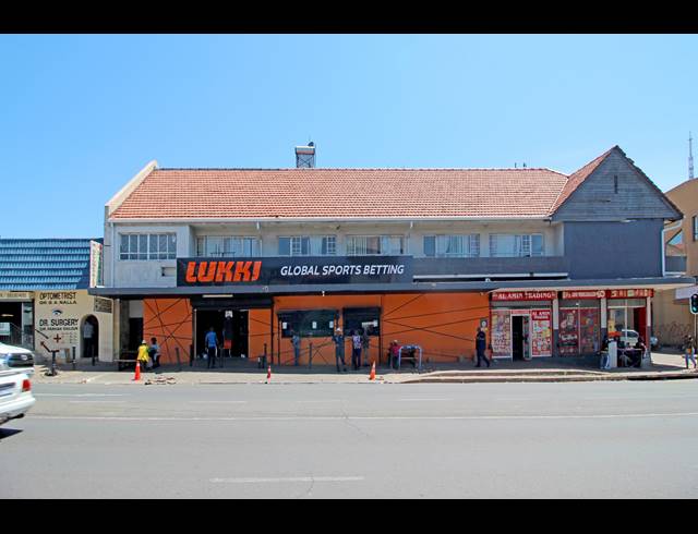 1,842M² BUSINESS FOR SALE IN BRIXTON